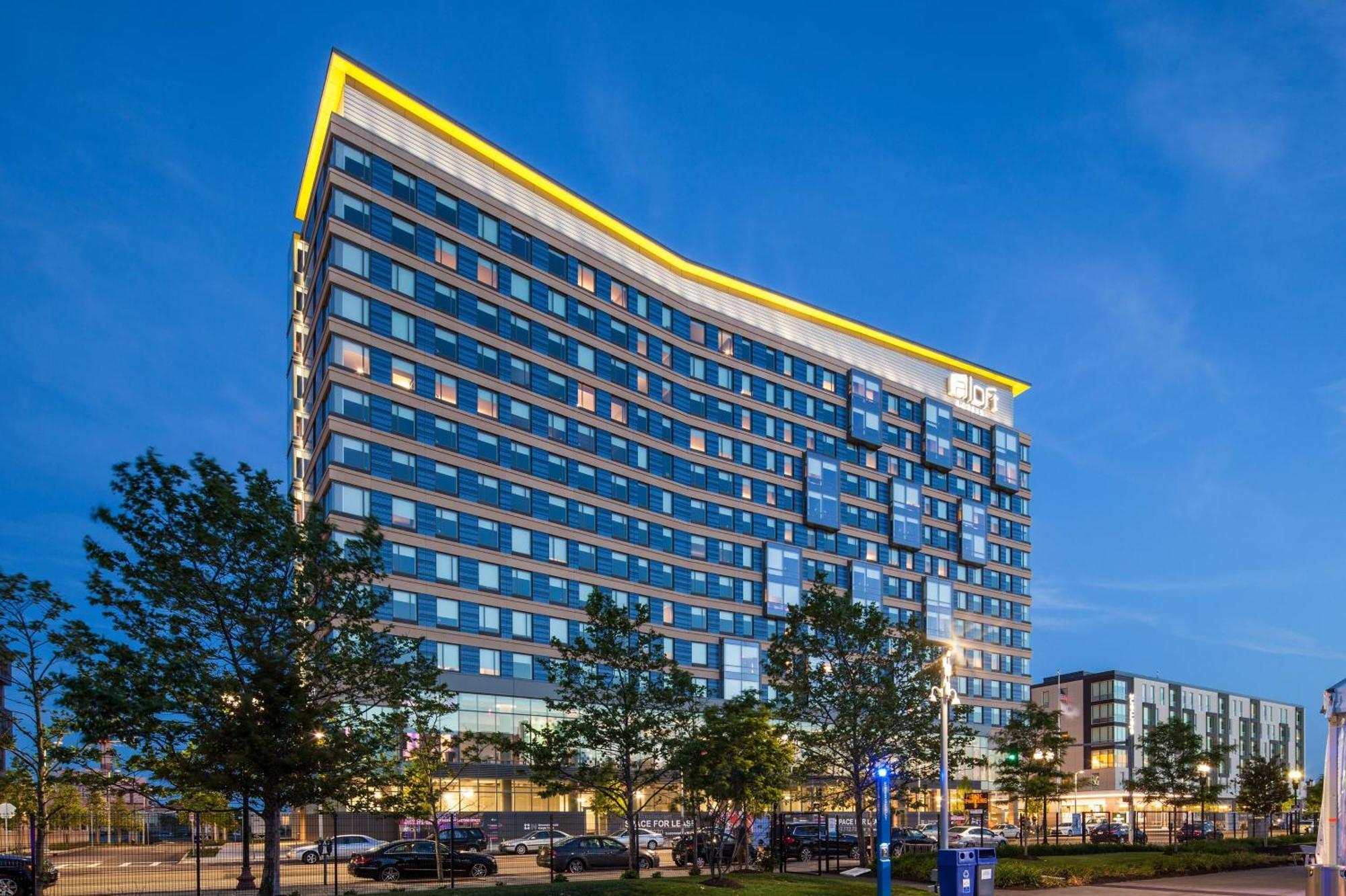 Aloft Boston Seaport District Hotel Exterior photo